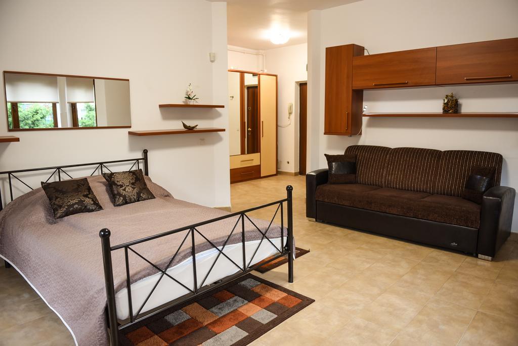 Modern Apartment Near City Center Cluj-Napoca Eksteriør billede