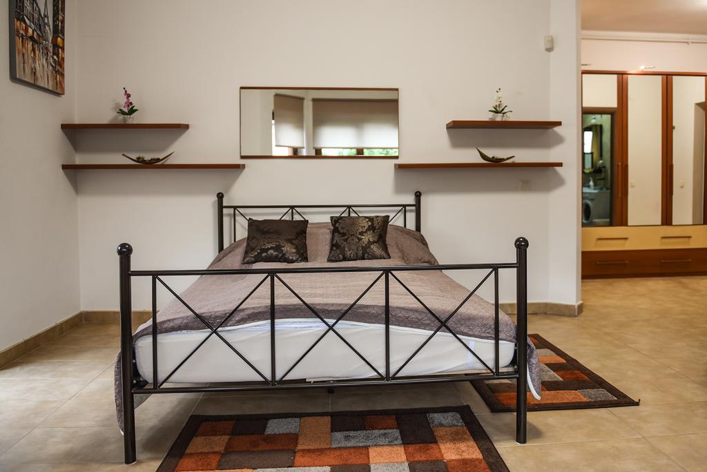 Modern Apartment Near City Center Cluj-Napoca Eksteriør billede