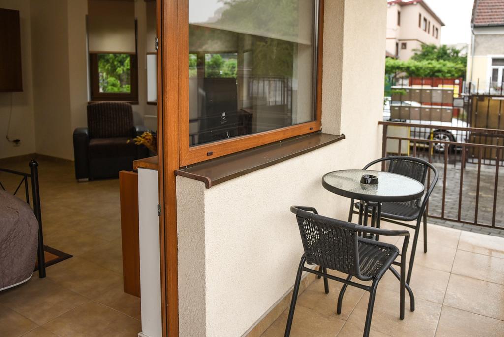 Modern Apartment Near City Center Cluj-Napoca Eksteriør billede